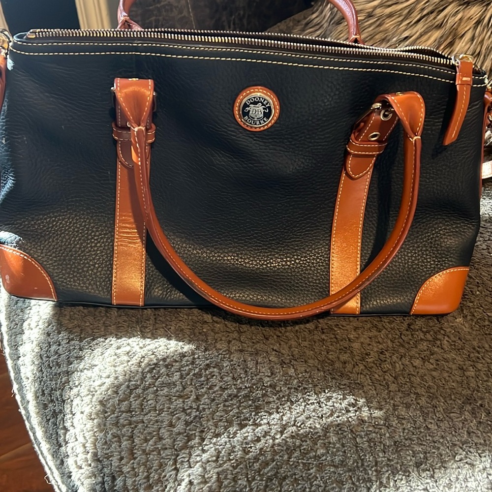 sell Doney Bourke shoulder o hand bag